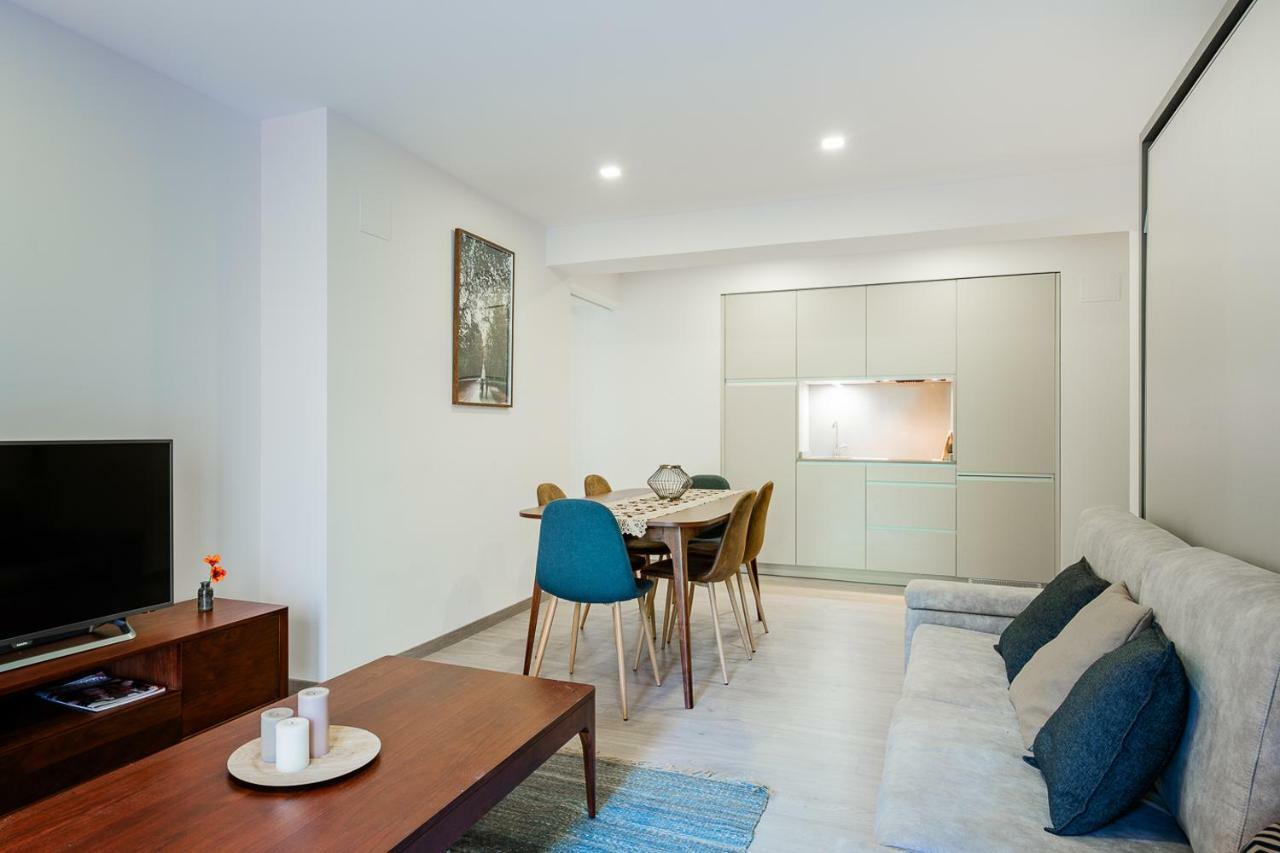 Exclusive Quietness In The Heart Of Madrid With Public Parking, Breakfast, 2 Bathrooms Exterior foto